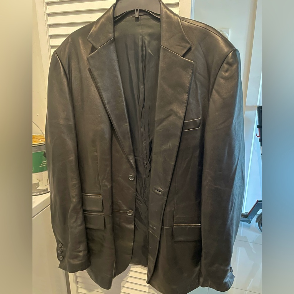 Black men’s Gucci leather jacket